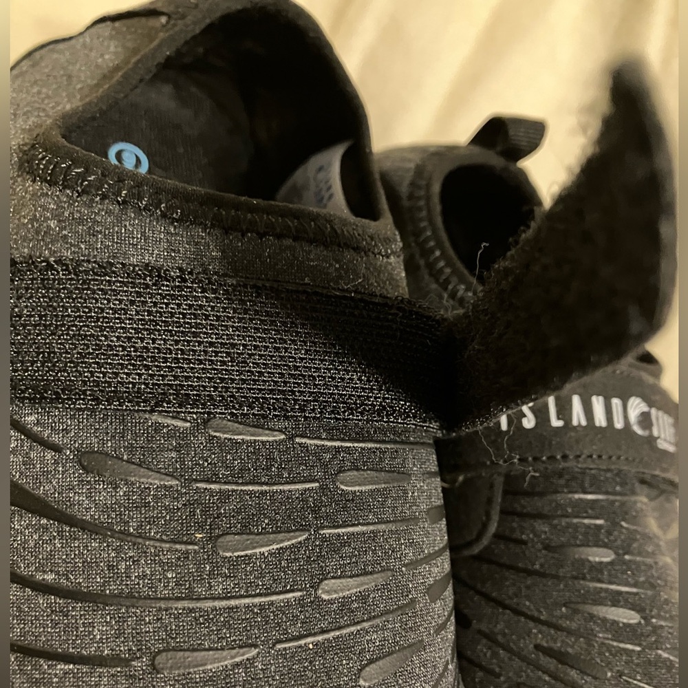 Unisex Water Shoes - Picture 8 of 12